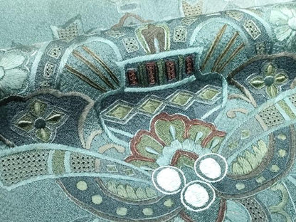平和屋本店●極上　訪問着　総刺繍　翆山刺繍　飾花文　暈し染め　金糸　柳煤竹色地　逸品　CZAA4799s6