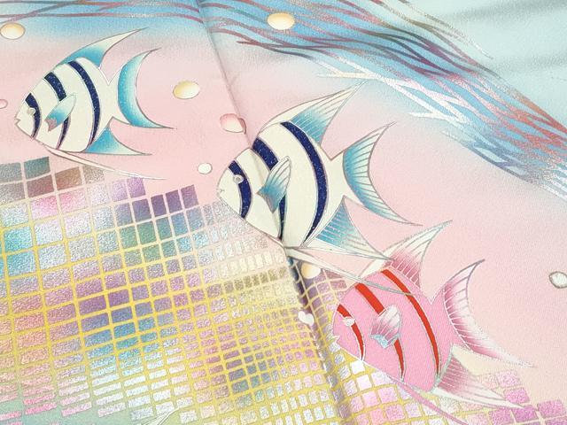 平和屋着物●極上　振袖　魚　メロディー　暈し染め　青磁鼠色地　逸品　CZAA4833s6