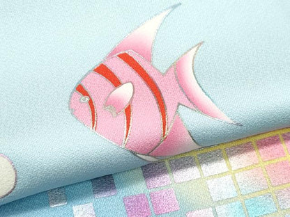 平和屋着物●極上　振袖　魚　メロディー　暈し染め　青磁鼠色地　逸品　CZAA4833s6