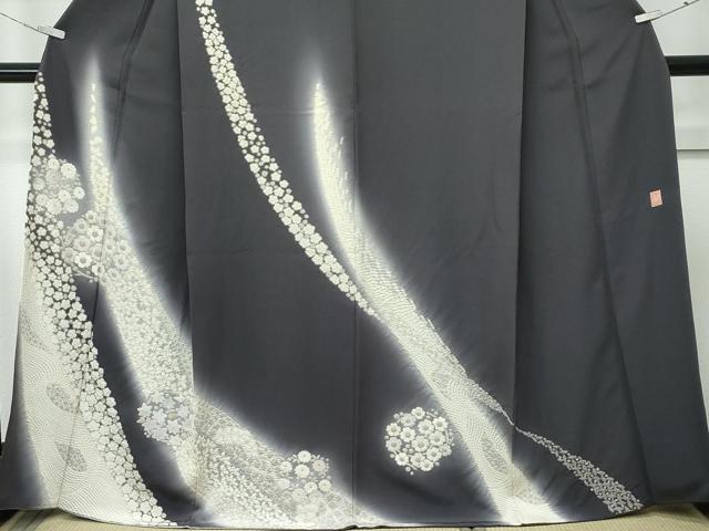 平和屋着物●極上 十日町 名門 滝泰謹製 訪問着 おぼろ染め 襲絞り 中国三大刺繍 相良刺繍 舞花文 金糸 檳榔子染色地 逸品 CZAA4861s6
