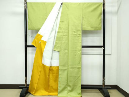 平和屋着物●極上　結城紬　アタカスシルク　色無地　抹茶色　証紙付き　逸品　CZAA4873s6