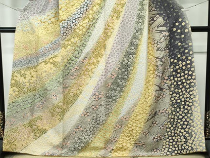 平和屋本店●極上　訪問着　絞り　中国三大刺繍　相良刺繍　草花文　銀通し地　逸品　CZAA4881s6