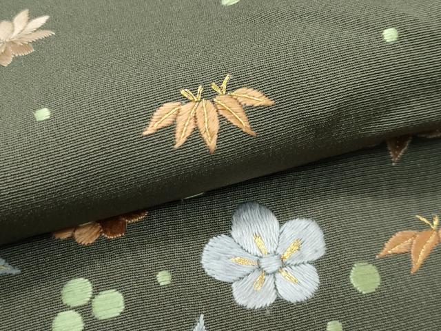 平和屋本店●極上　京都老舗銘店・に志田　色留袖　総刺繍　松竹梅花文　金糸　藍媚茶色地　たとう紙付き　逸品　CZAA4882s6