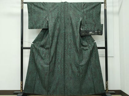 平和屋着物●極上　本場大島紬　吉三郎　９マルキ　樹林花文　反端付き　逸品　CZAA4964s6