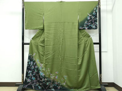 平和屋着物●極上　染色作家　斉藤三才　三才鳥　訪問着　枝花文　暈し染め　金彩　草色地　逸品　未使用　CZAA4976s6