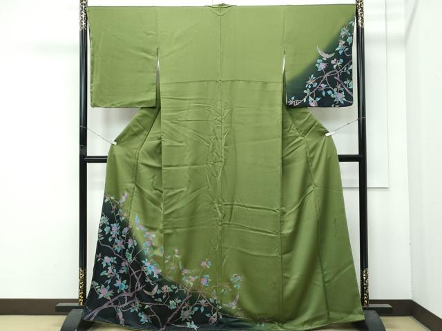 平和屋着物●極上　染色作家　斉藤三才　三才鳥　訪問着　枝花文　暈し染め　金彩　草色地　逸品　未使用　CZAA4976s6
