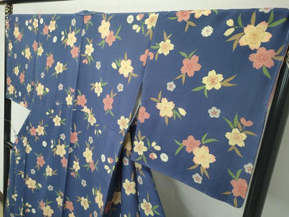 平和屋着物●極上　ファッションデザイナー 花井幸子　小紋　草花文　金彩　褐色地　逸品　未使用　CZAA4985s6