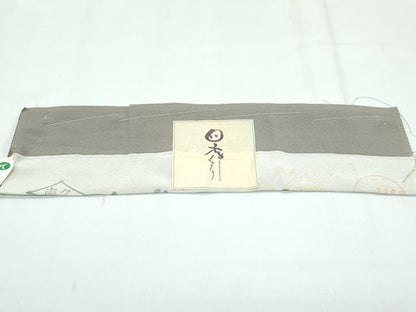 平和屋着物●極上　小紋　作家物　四季ものがたり　兎　桜　灰汁色地　健勝苑扱い　反端付き　逸品　CZAA5000s6