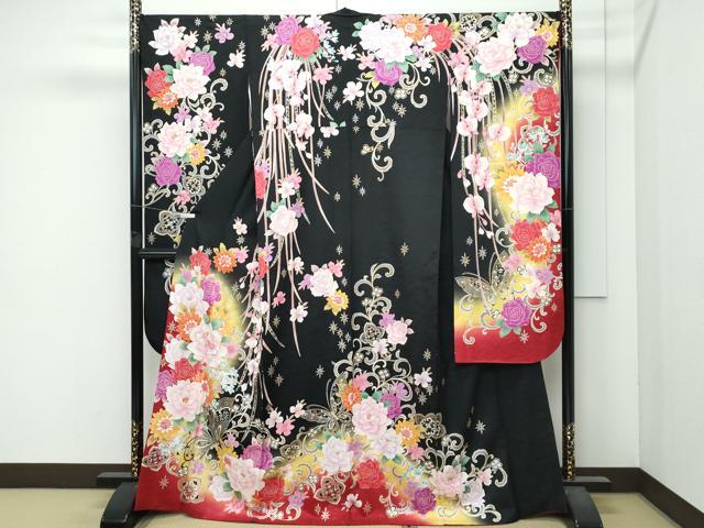 平和屋着物●極上　振袖　刺繍　花蝶文　暈し染め　黒地　金銀彩　逸品　CZAA5002s6