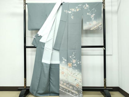 平和屋着物●極上　訪問着　駒刺繍　正倉院花文　暈し染め　金彩　山鳩色地　逸品　CZAA5014s6