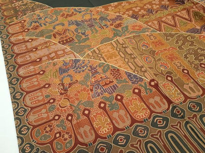 平和屋本店●極上 訪問着 総刺繍 中国三大刺繍 スワトウ相良刺繍 更紗人物花文 金彩 鬼しぼ縮緬 黒緑色地 逸品 未使用 CZAA5018s6