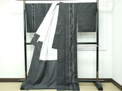 平和屋着物●極上　二代目 川村久太郎　訪問着　紬地　幾何学文様　たたき染め　黒地　逸品　CZAA5059s6