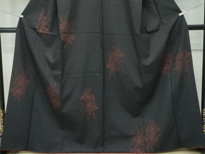 平和屋着物●極上　本場結城紬　重要無形文化財　100亀甲　草花文　黒地　逸品　未使用　CZAA5064s6