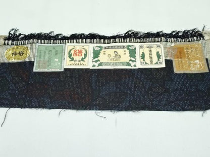 平和屋着物●極上　本場結城紬　重要無形文化財　80亀甲　更紗花文　証紙付き　逸品　未使用　CZAA5073s6