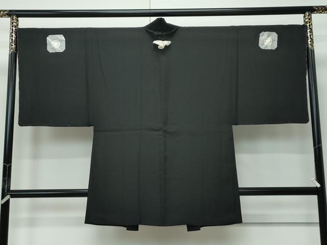 平和屋着物∞極上　男性　黒紋付　長羽織　羽裏：風景文　反端付き　逸品　未使用　CZAA5097s6