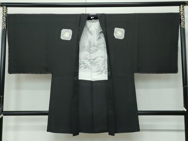 平和屋着物∞極上　男性　黒紋付　長羽織　羽裏：風景文　反端付き　逸品　未使用　CZAA5097s6