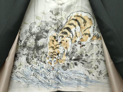 平和屋本店●極上　男性　黒紋付　長羽織セット　羽裏：虎　逸品　CZAA5098s6
