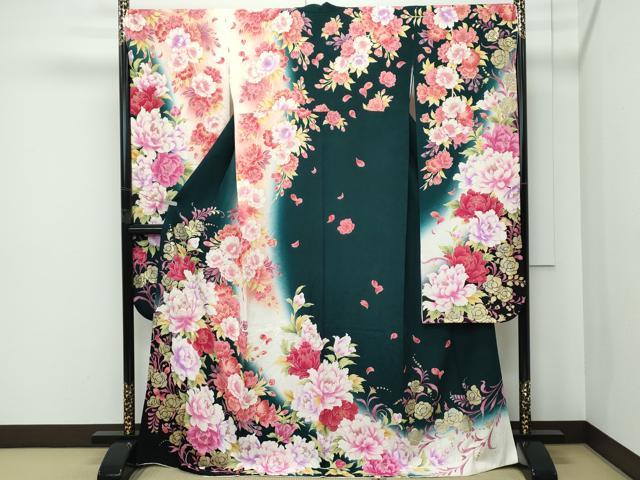 平和屋着物●極上　振袖　刺繍　牡丹　暈し染め　金彩　虫襖色地　逸品　CZAA5137s6