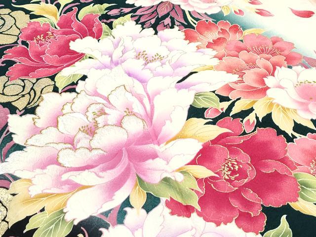 平和屋着物●極上　振袖　刺繍　牡丹　暈し染め　金彩　虫襖色地　逸品　CZAA5137s6