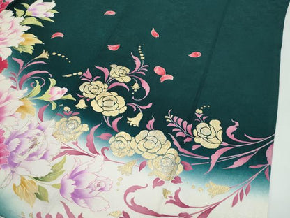 平和屋着物●極上　振袖　刺繍　牡丹　暈し染め　金彩　虫襖色地　逸品　CZAA5137s6