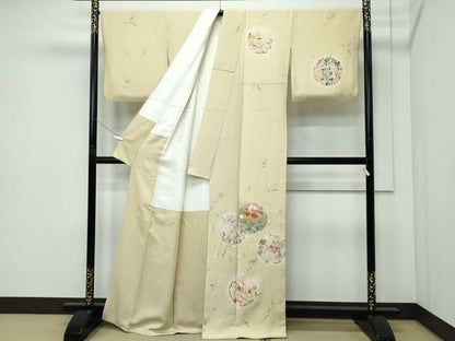 平和屋本店●極上　創業460年・千總　訪問着　刺繍　草花文　蛍暈し　金彩　ブロンド色地　逸品　CZAA5173s6