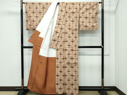 平和屋着物●国指定重要無形文化財　本場久米島紬　手織　逸品　未使用　CZAA5186s6