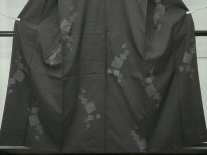 平和屋着物●極上　本場結城紬　重要無形文化財　100亀甲　飛び亀甲柄　色紙重ね文様　檳榔子染色地　逸品　CZAA5212s6