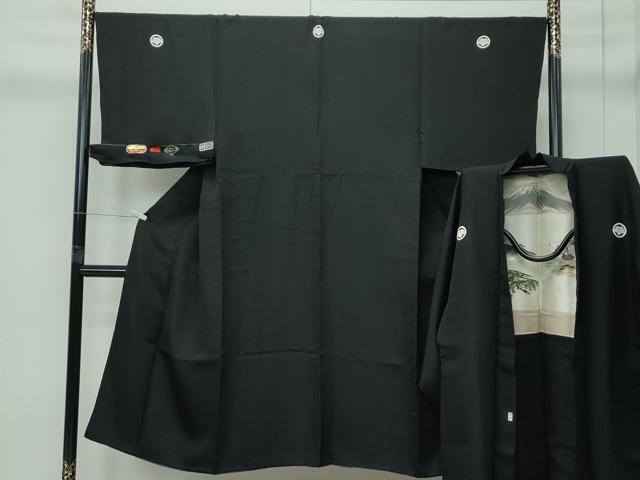 平和屋着物●極上　男性　黒紋付　羽織セット　京染　羽裏：風景文　反端付き　逸品　CZAA5245s6