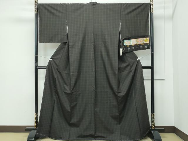 平和屋着物●極上　本場縞大島紬地　泥染め　格子柄　大島紬美術館　証紙付き　逸品　未使用　CZAA5307s6