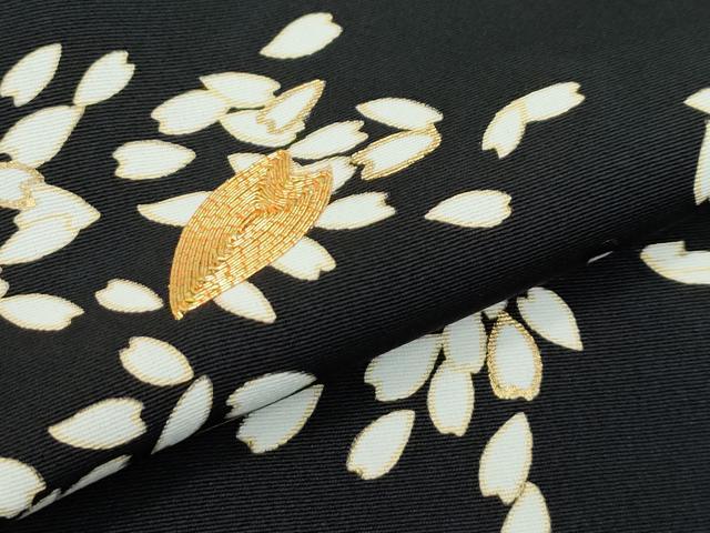 平和屋本店●極上　朝丘雪路　訪問着　駒刺繍　舞花弁　黒地　金彩　逸品　CZAA5312s6
