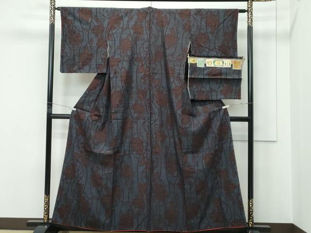 平和屋着物●極上　本場結城紬　重要無形文化財　100亀甲　立涌更紗唐草文　井上商事謹製　証紙付き　逸品　未使用　CZAA5373s6