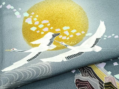 平和屋着物●極上　本加賀友禅作家　吉村伊佐子　訪問着　満月　立波飛鶴文　暈し染め　山鳩色地　逸品　CZAA5381s6