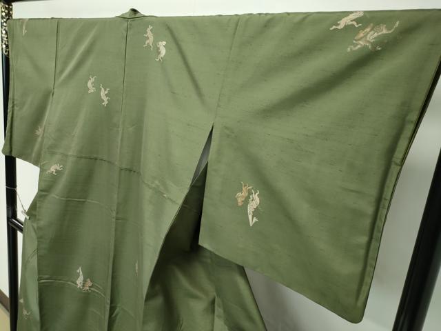 平和屋着物●極上　京の名門・菱屋六右ェ門　紬　鳥獣戯画　海松色地　逸品　CZAA5386s6