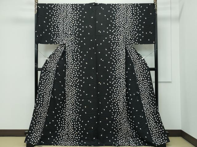 平和屋着物▽極上 小紋 単衣 舞花弁 黒地 金彩 逸品 CZAA5396s6