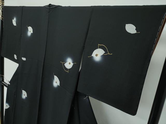 平和屋着物●極上　小紋　てんとう虫　舞葉文　蛍暈し　黒地　金彩　逸品　未使用　CZAA5418s6