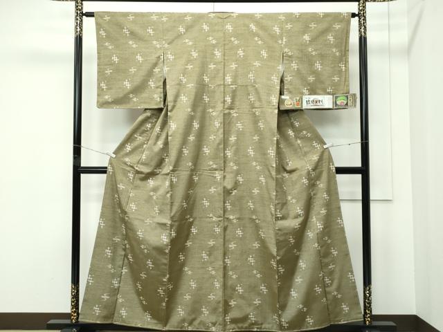 平和屋着物●極上　本場琉球絣　手おり　宮城清義作　油色地　証紙付き　逸品　未使用　CZAA5419s6