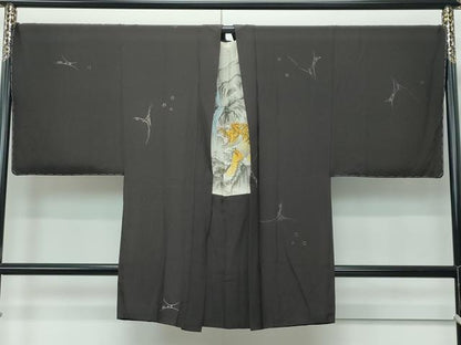 平和屋着物∞極上　男性　長羽織　舞桜　海松茶色地　羽裏：虎　逸品　未使用　CZAA5449s6
