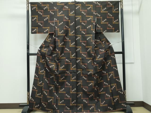 平和屋着物●極上　国指定重要無形文化財　本場久米島紬　手織　逸品　CZAA5474s6