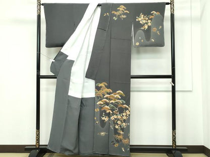 平和屋着物●極上　十日町　加賀草木友禅の第一人者　田村哲彦　訪問着　宝尽くし松竹梅　鬼しぼ縮緬　墨色地　逸品　未使用　CZAA5552s6