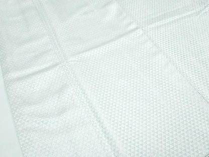 平和屋着物●極上 男性 色無地・紋付き羽織セット キングサイズ 鱗丸文 銀通し地 着物：白 羽織：薄鼠 舞台衣装 洗える着物 逸品CZAA5609s6