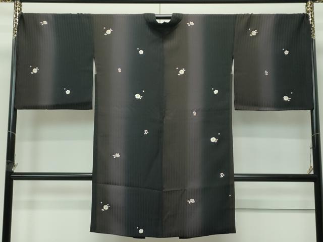 平和屋着物∞極上　長羽織　総刺繍　舞花文　暈し染め　黒地　金糸　さが美扱い　逸品　CZAA5637s6