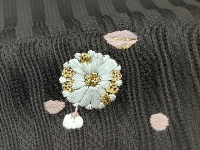 平和屋着物∞極上　長羽織　総刺繍　舞花文　暈し染め　黒地　金糸　さが美扱い　逸品　CZAA5637s6