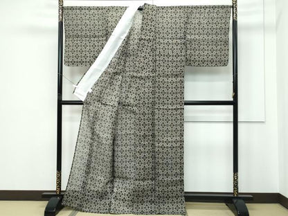 平和屋着物＊極上 夏物 絹芭蕉 夏芭蕉 伝統工芸士 白川貞夫 花菱文 白新染織謹製 証紙付き 逸品 未使用 CZAA5649s6