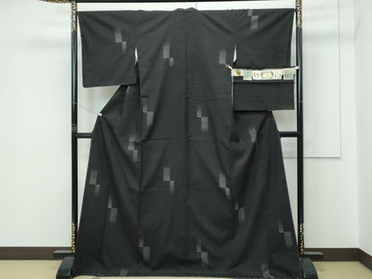 平和屋本店●超希少　本場結城紬　重要無形文化財　地機　160亀甲　飛び亀甲柄　証紙付き　逸品　未使用　CZAA5702s6