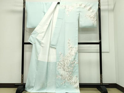 平和屋本店●極上　訪問着　総手刺繍　中国三大刺繍　相良刺繍　草花文　暈し染め　金糸　柳鼠色地　逸品　CZAA5806s6