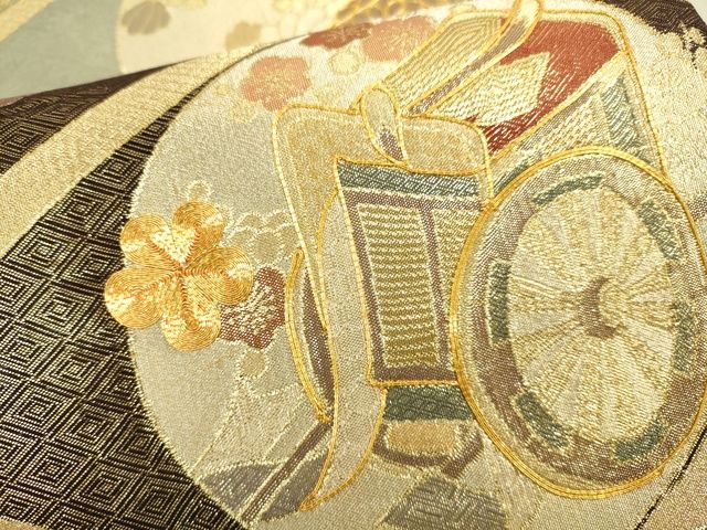 平和屋着物■佐賀錦 太鼓柄袋帯 駒刺繍 御所車花丸文 金糸 逸品 DAAI4748du