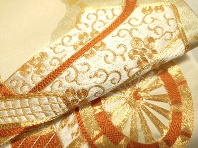 平和屋着物■太鼓柄袋帯　駒刺繍　御所車花文　金彩　逸品　DAAI4817du