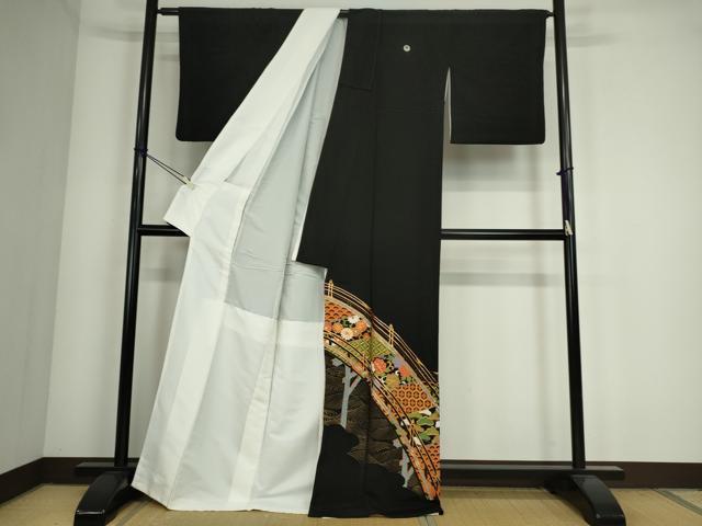 平和屋着物■豪華黒留袖　駒刺繍　渡橋吉祥花文　金彩　正絹　逸品　DAAI8943az