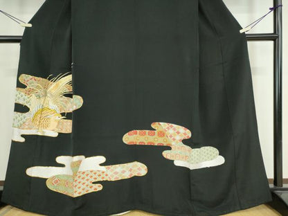 平和屋着物■豪華黒留袖 駒刺繍 尾長鳥霞文 金糸 正絹 逸品 DAAK8562az