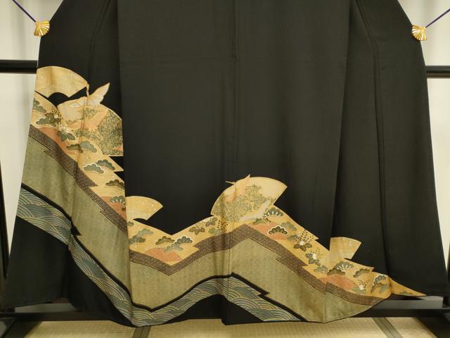平和屋着物■豪華黒留袖 駒刺繍 吉祥地紙飛鶴文 金彩 正絹 逸品 DAAL3469qp